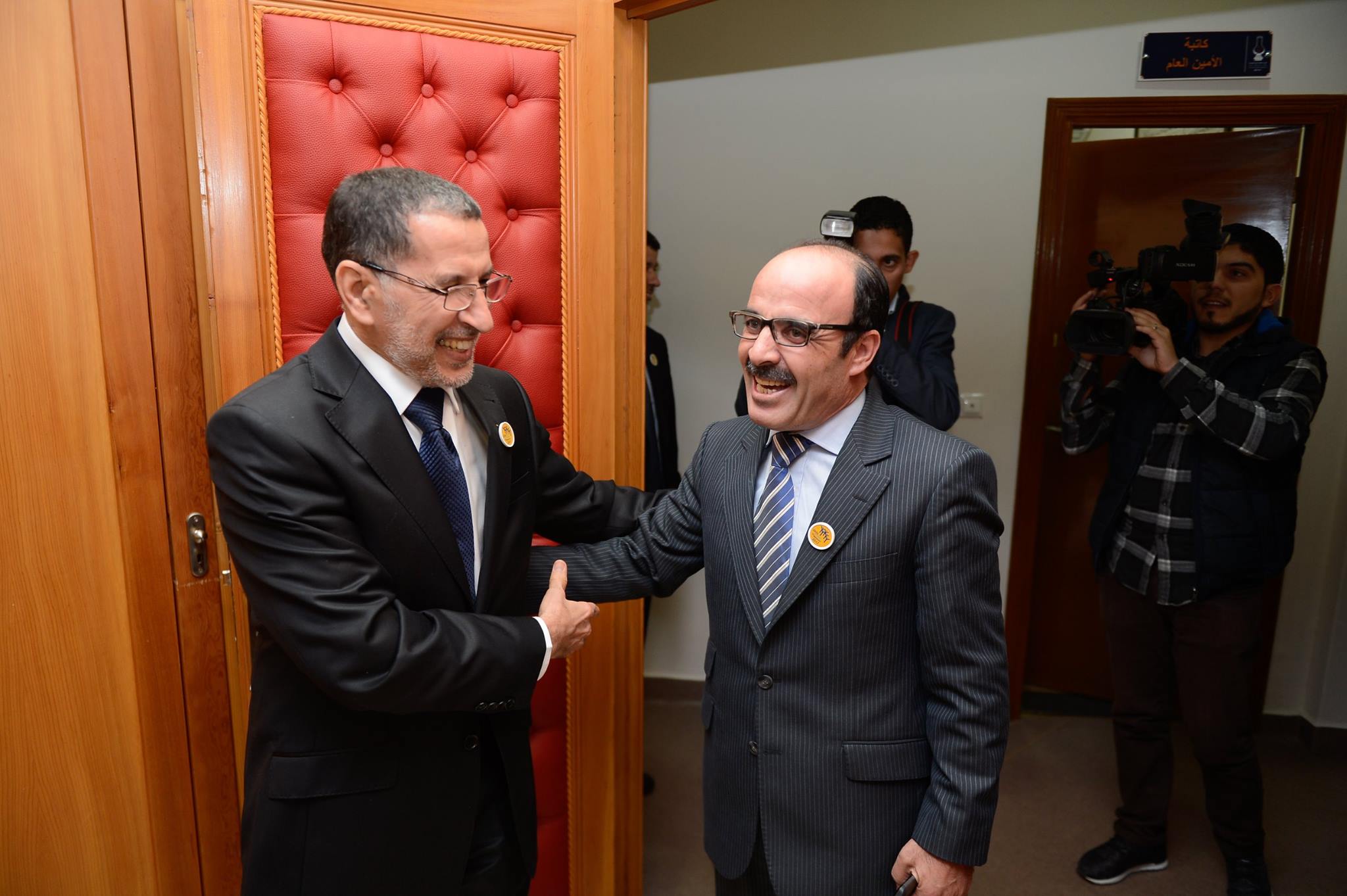 تمسك الأصالة والمعاصرة بالمعارضة يسخن طنجرة مشاورات العثماني