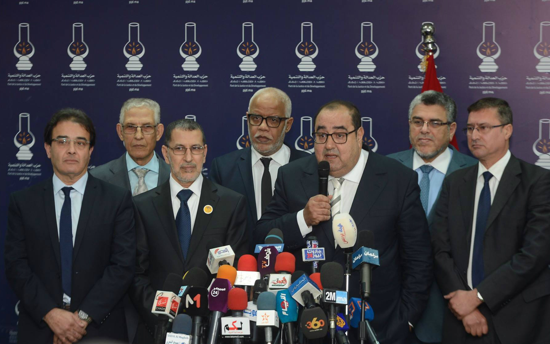 العثماني يقبل بالإتحاد الاشتراكي و الحكومة تتشكل قبل نهاية مارس