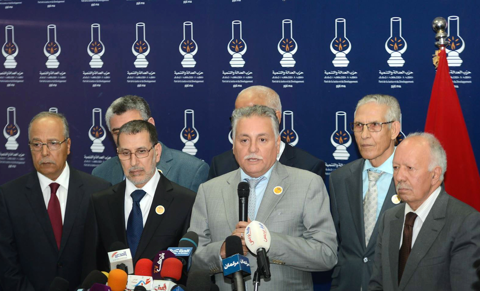  التقدم والإشتراكية عازم على المساهمة في إنجاح مهمة تشكيل حكومة قوية ببرنامجها وهيكلتها