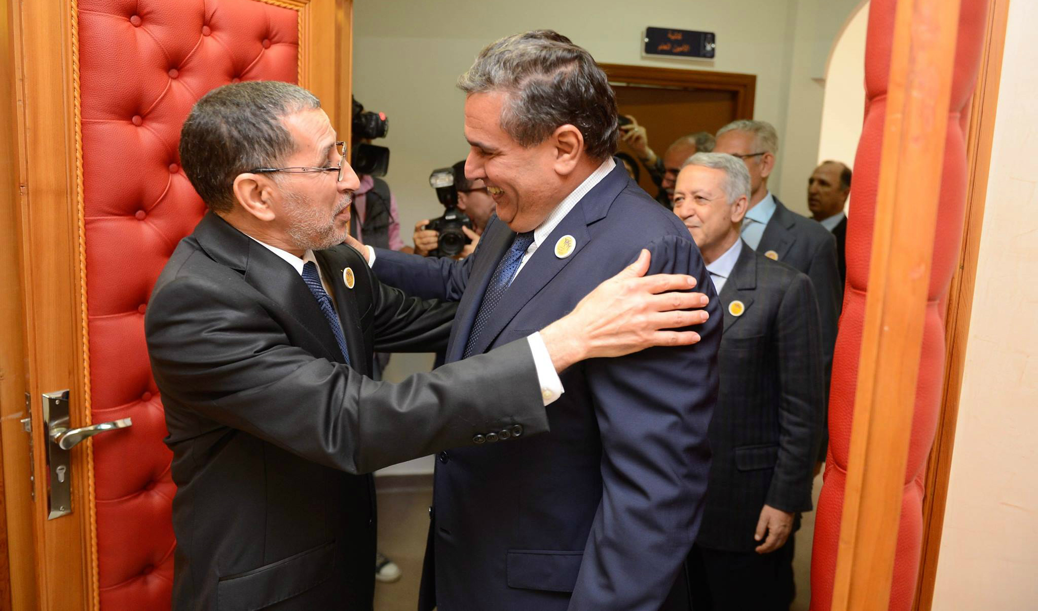 المشاورات الحكومية وهيمنة الأمازيغ بين العثماني وأخنـــــوش