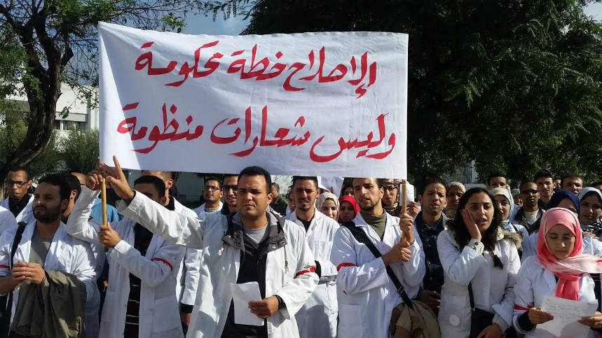 العثمانـــــــــــــي يفتح باب التعاقد بالعقدة أمام أساتذة التعليم