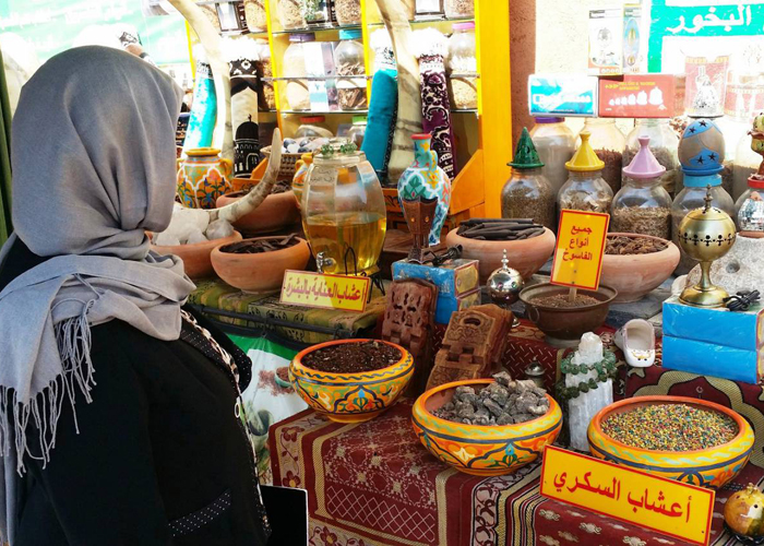 الدخلاء يفسدون مهنة طب الأعشاب في المغــــــــــــرب