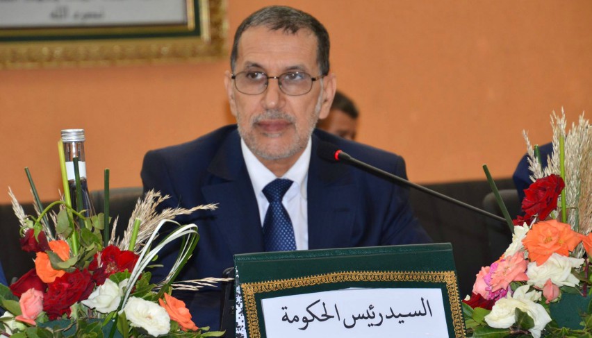 العثماني بدأ مشاوراته مع الأحزاب بعد إعفاء الملك 4 وزراء في حكومته