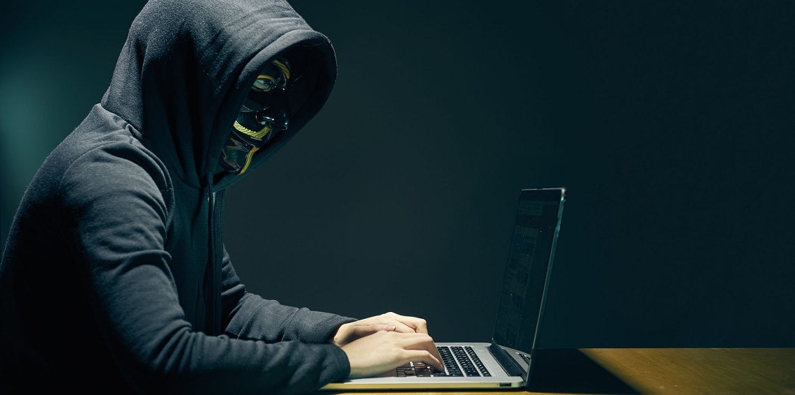 بهذه الطرق يسرق الهاكـــــــــرز أرقام حساباتك المصرفية 