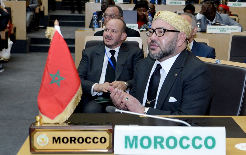 مصدر حكومي يحسم مشاركة الملك في القمة الأوروبية الإفريقية في أبيدجان