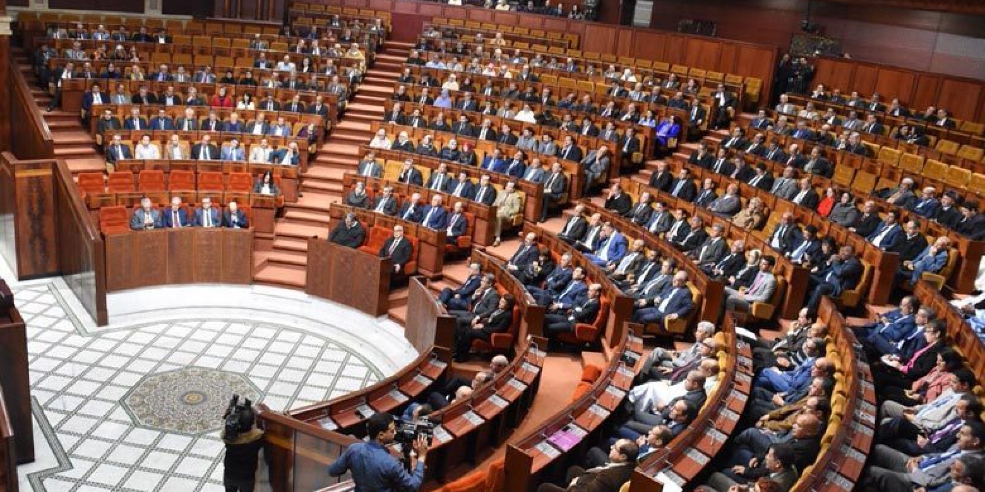 مجلس النواب يصادق بالأغلبية على مشروع قانون المالية لسنة 2018