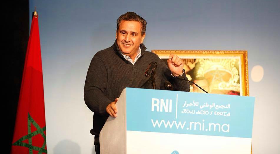 أخنــــوش يساند الفائز عن حزب الحمامة في الانتخابات الجزئية بسيدي إيفني