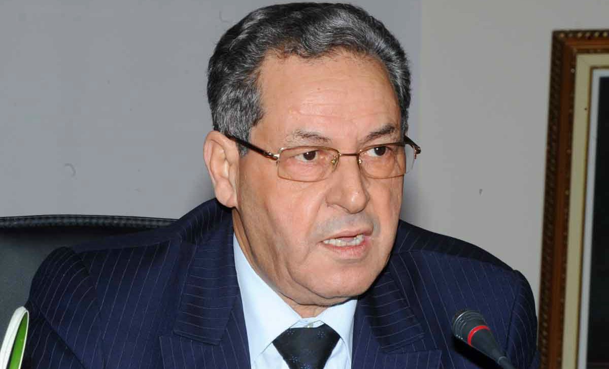محند العنصر…تحقيق تقدم في مجال تنزيل ورش الجهوية المتقدمة !