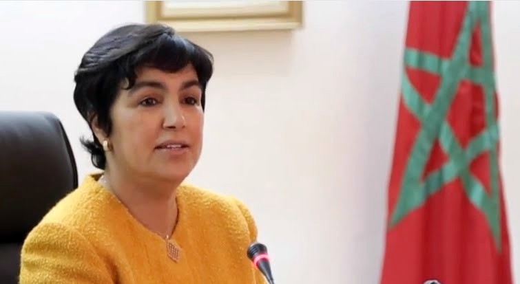 العدوي تحقق في صفقات الداخليّة مع شركات مشبوهة