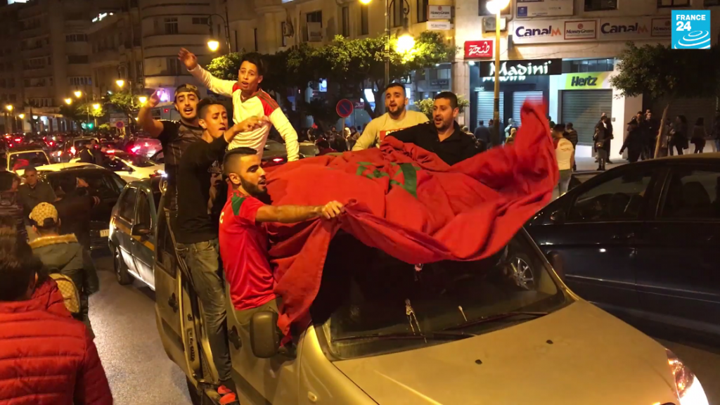 فرحة المغاربة بتتويج أسود الأطلس 