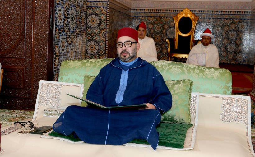 جلابيب الملك الرمضانية تثير فضول وإعجاب المغاربة