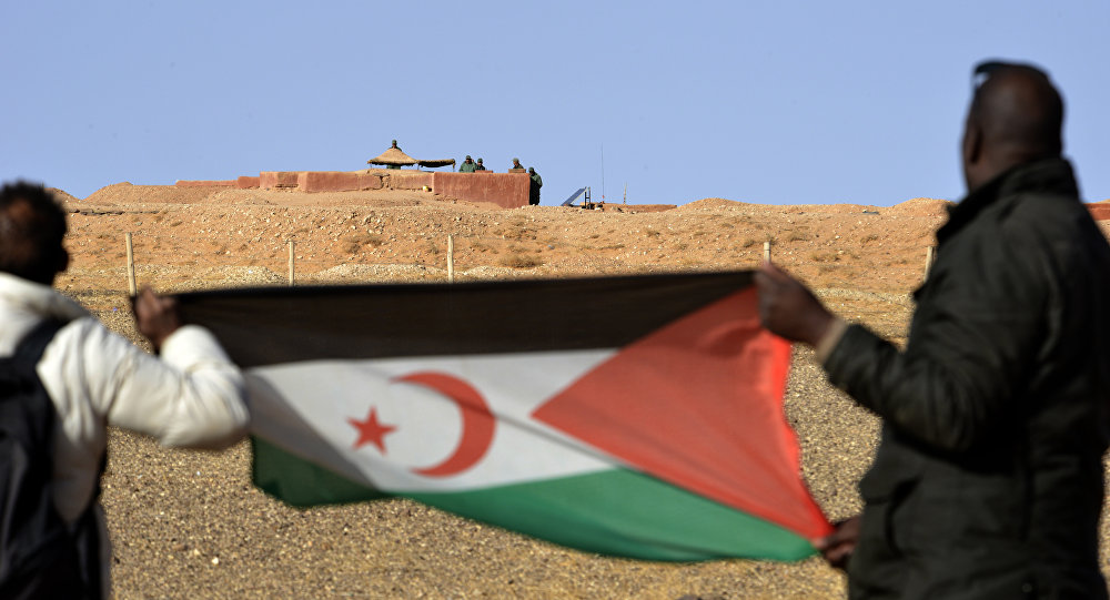 أقمصة عليها علم البوليساريو تستنفر الأمن بالصويرة