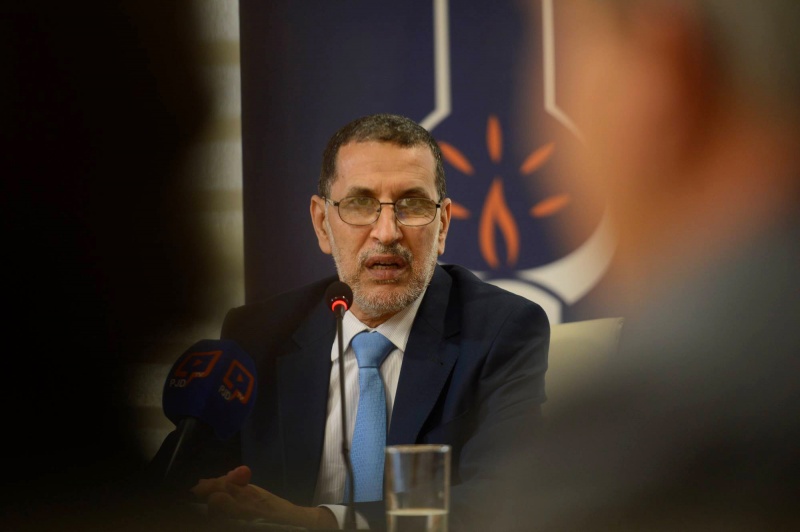 العثماني يحاول التغطية على الأزمة الداخلية لحزب العدالة والتنمية وتجنب تأثيرها على الحكومة
