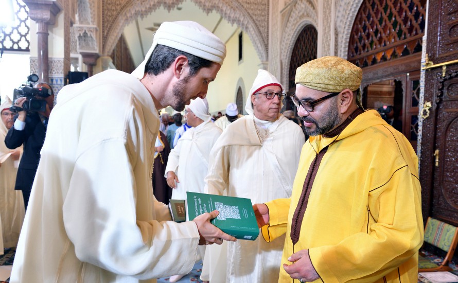 أمير المؤمنين يترأس الدرس السابع من سلسلة الدروس الحسنية الرمضانية