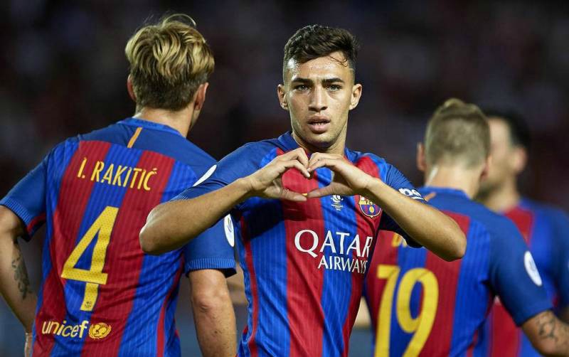 برشلونة يعلق آماله على المغربي الحدادي بعد تراجع أداء سواريز