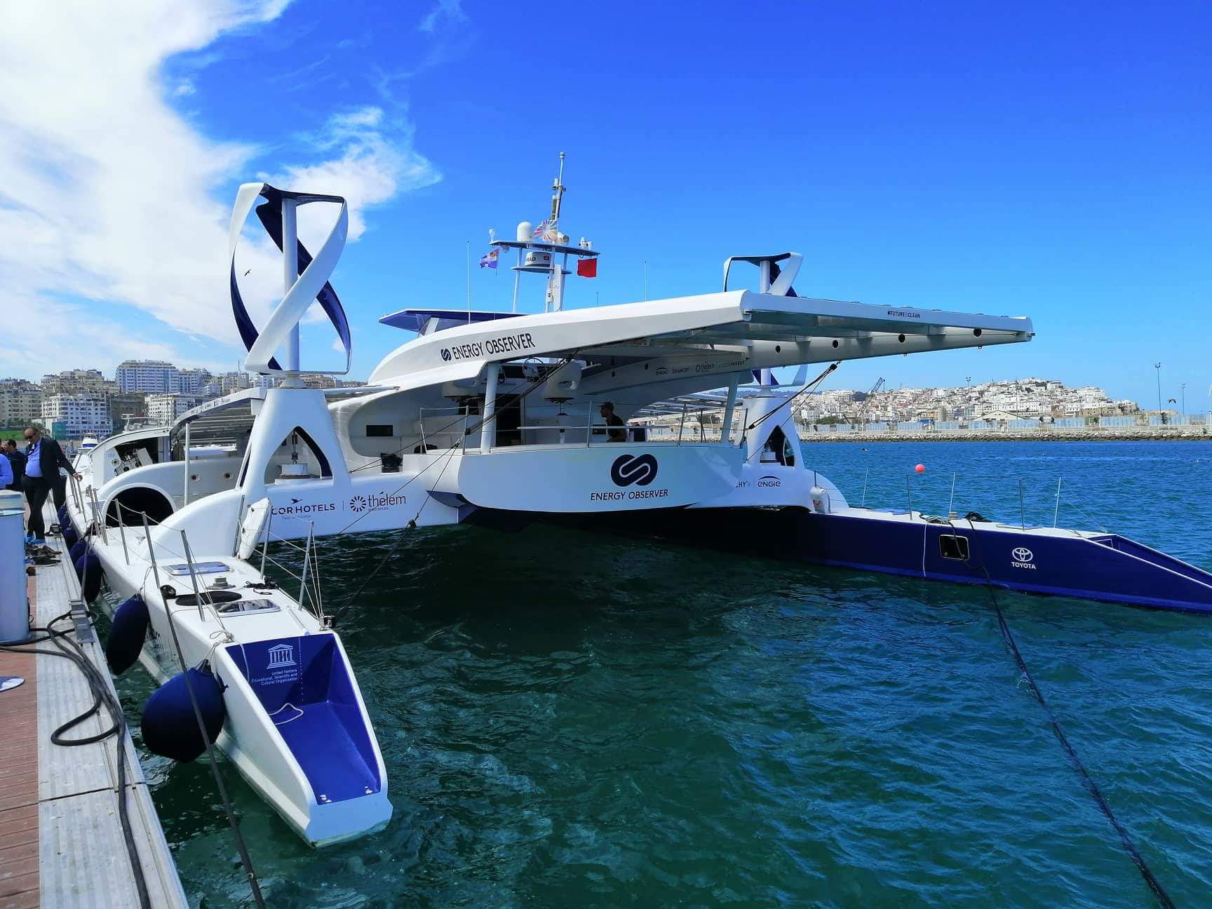 إنيرجي أوبزرفر أول سفينة هيدروجينية في العالم ترسو بطنجة 