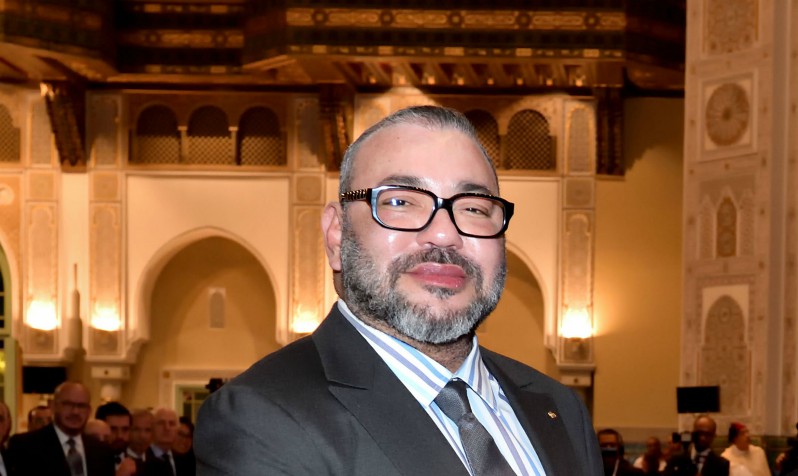 جلالة الملك يهنئ أعضاء نادي الرجاء الرياضي لكرة القدم بمناسبة التتويج بكأس الكونفدرالية الإفريقية 2018