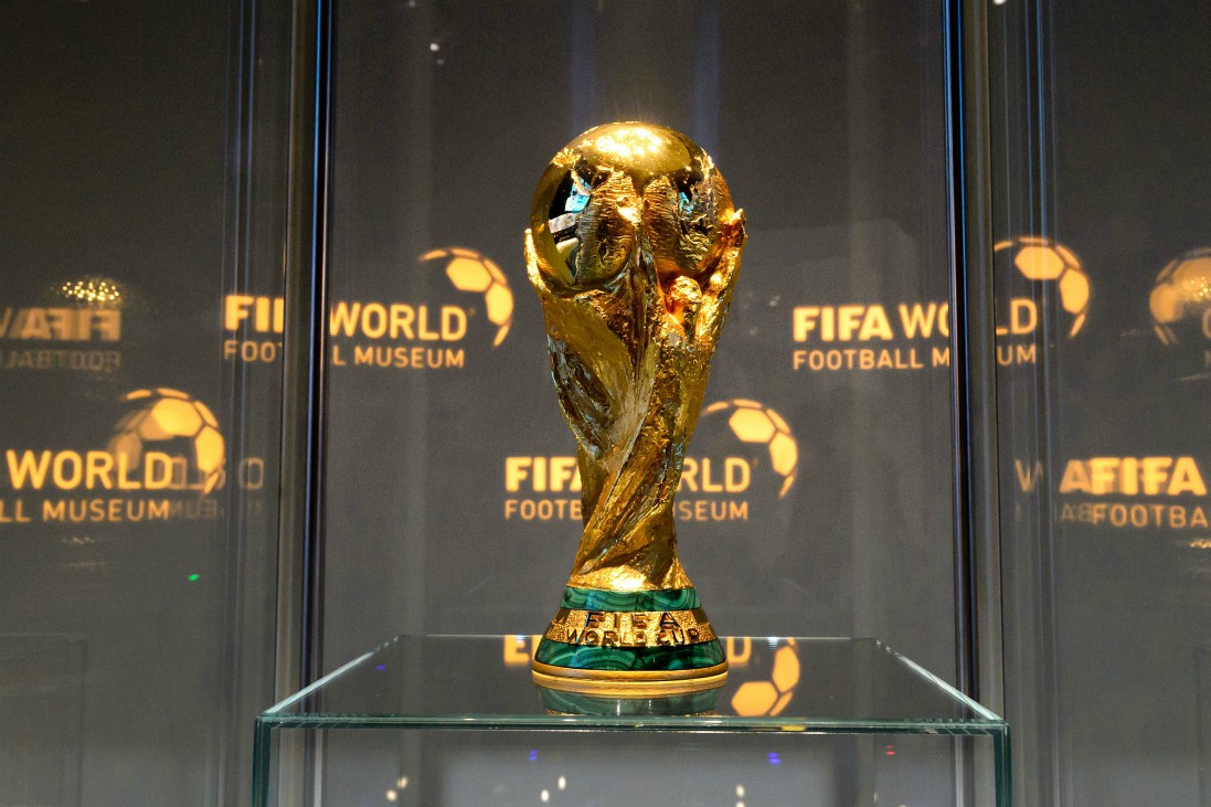 إسبانيا تتجاهل “UEFA” وتشرع في دراسة تنظيم مونديال 2030 مع المغرب
