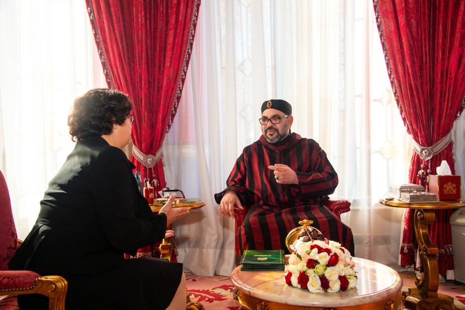 جلالة الملك يعين لطيفة أخرباش رئيسة للهيأة العليا للمجلس الأعلى للاتصال السمعي -البصري