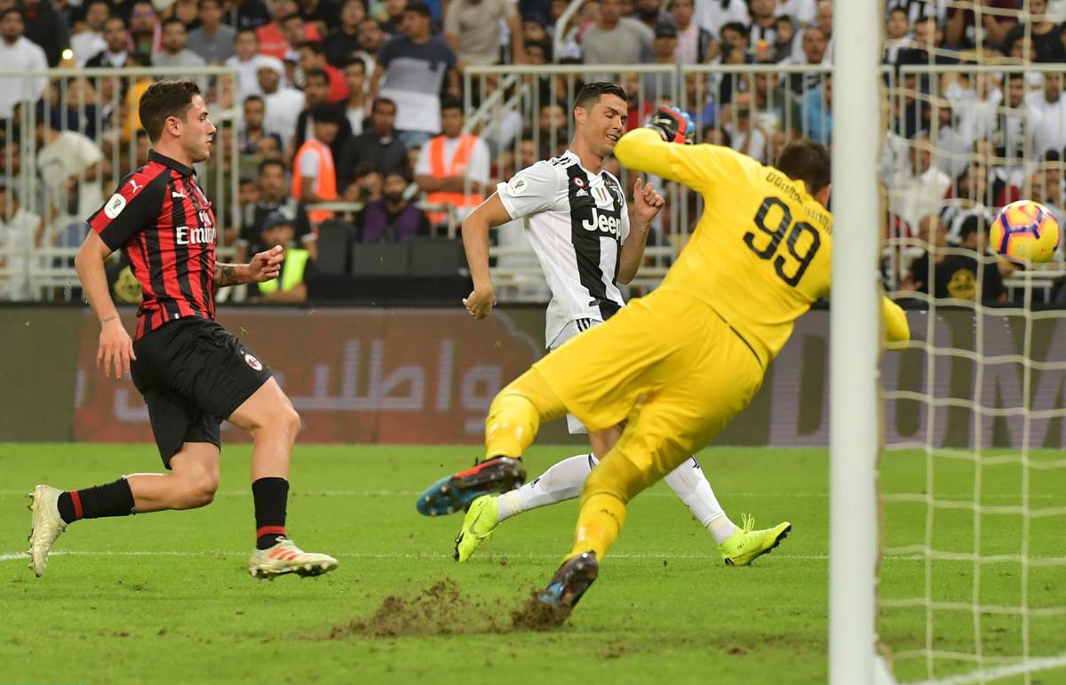 كريستيانو رونالدو يهدي يوفنتوس الكأس على حساب ميلان