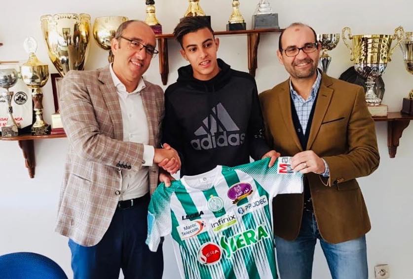 نادي الرجاء الرياضي يتعاقد مع اللاعب زكرياء الوردي 