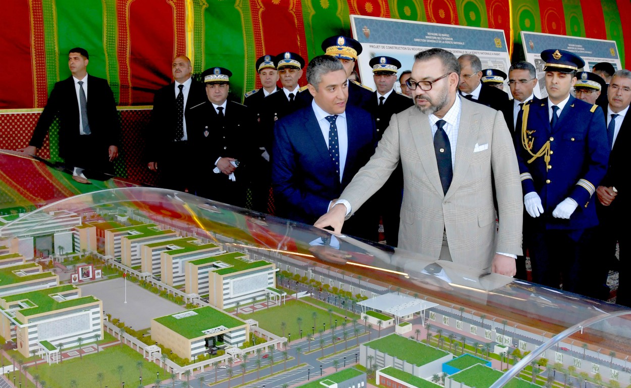 جلالة الملك يعطي انطلاقة أشغال إنجاز المقر الجديد للمديرية العامة للأمن الوطني بالرباط، رافعة للتحديث والنجاعة