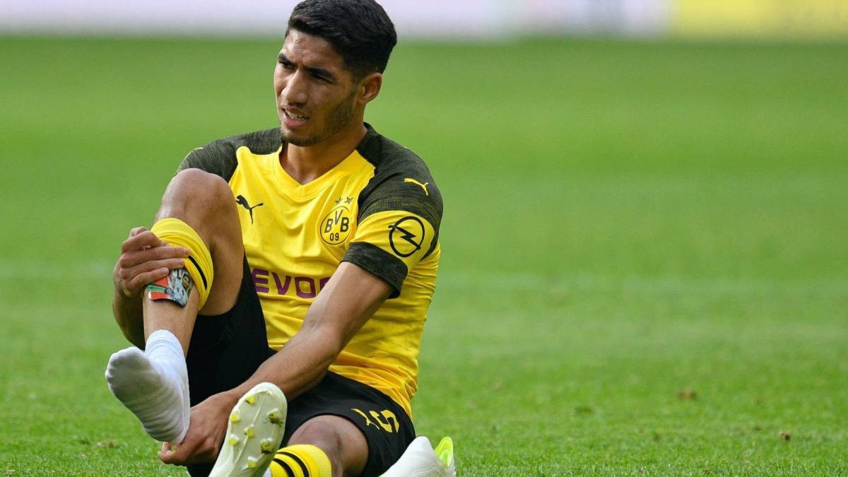 أشرف حكيمي يعود للتدريب في بداية برنامجه التأهيلي من الإصابة التي تعرض لها قبل بضعة أسابيع