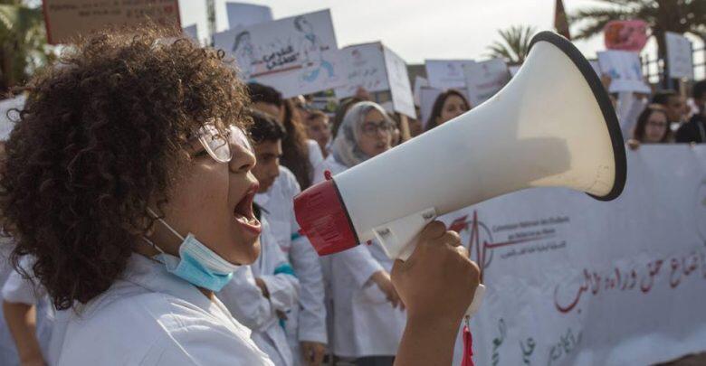 طلبة كلية الطب والصيدلة يخوضون اعتصاما للمطالبة بتأهيل مستشفى الحسن الثاني