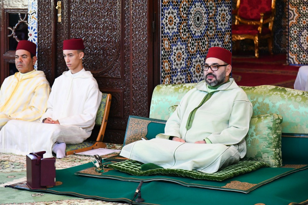 أمير المؤمنين يترأس الدرس الأول من سلسلة الدروس الحسنية الرمضانية