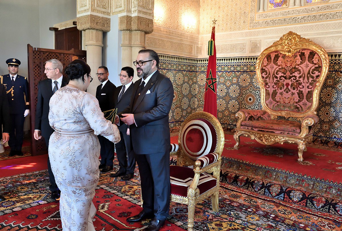 جلالة الملك يعين عددا من السفراء الجدد ويستقبل عددا من السفراء الأجانب بعد انتهاء مهامهم