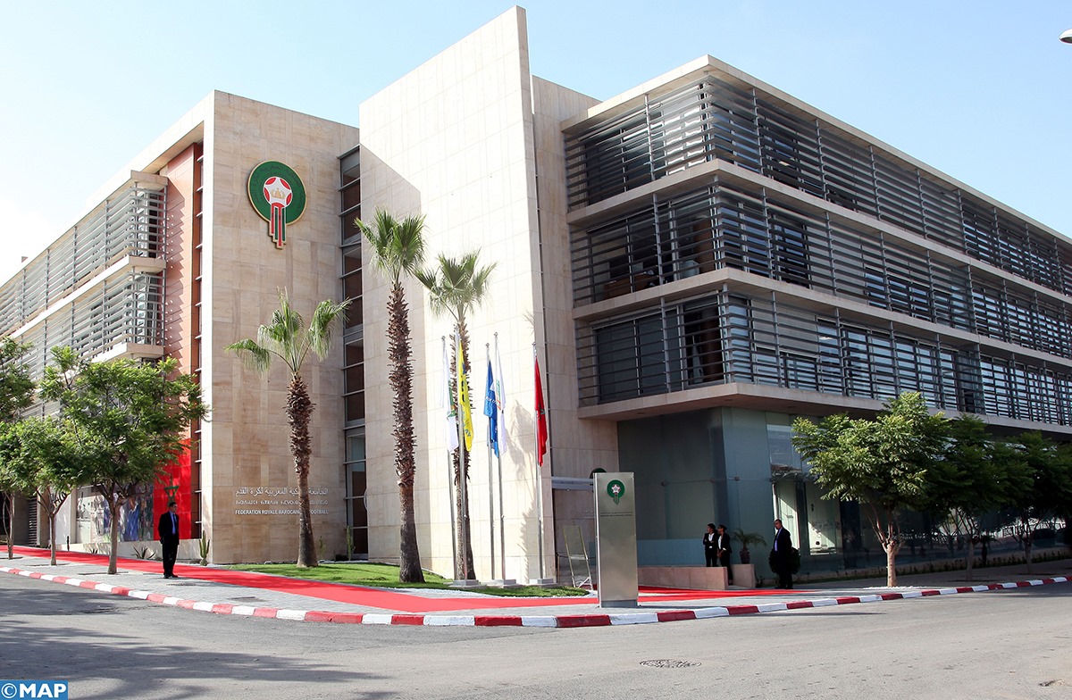 الجامعة الملكية المغربية لكرة القدم تعقد لقاء تواصليا بالمعمورة للوقوف على وضعية اللعبة بالمغرب