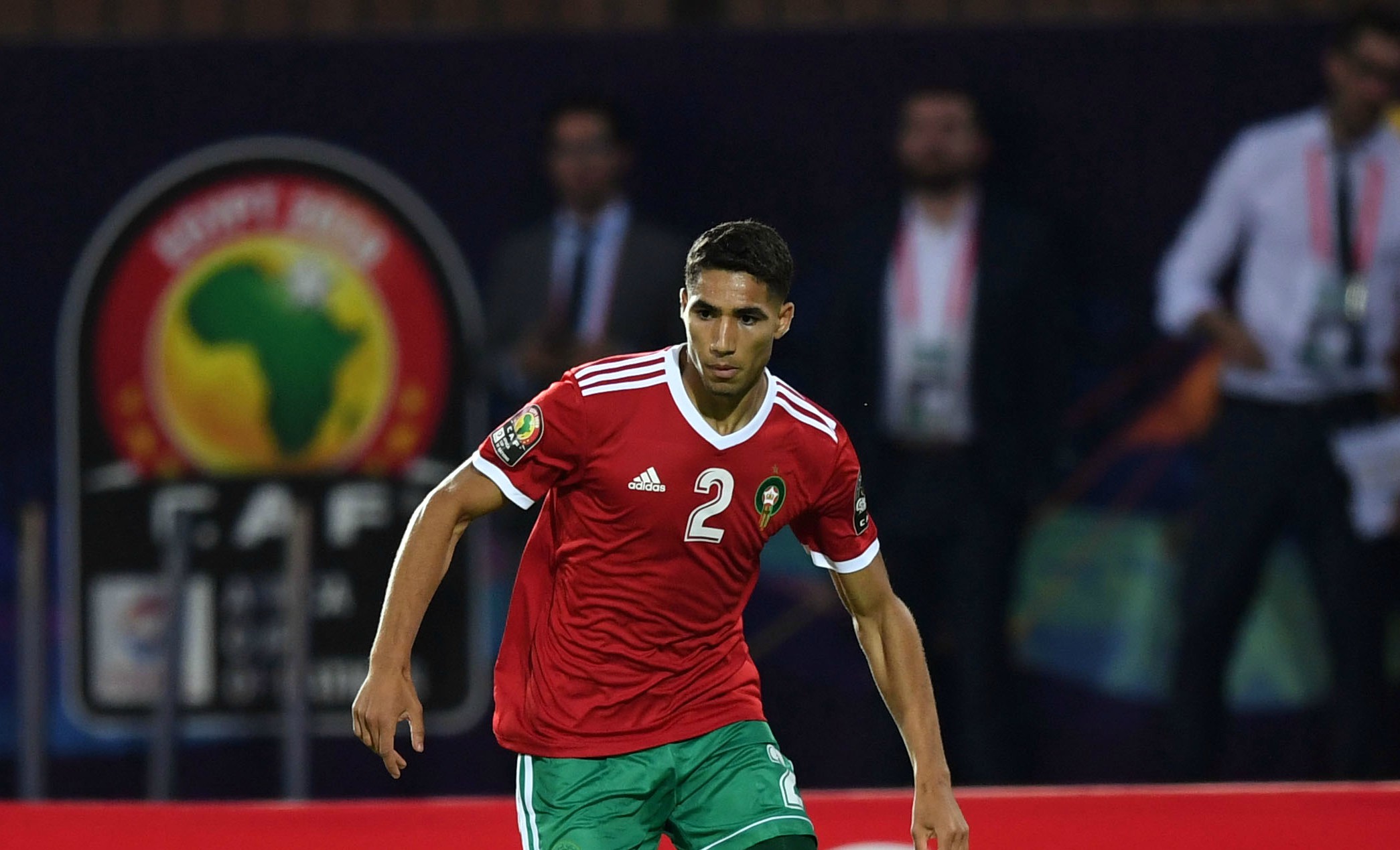 كأس أمم إفريقيا .. الدولي المغربي أشرف حكيمي ضمن التشكيلة المثالية لدور المجموعات