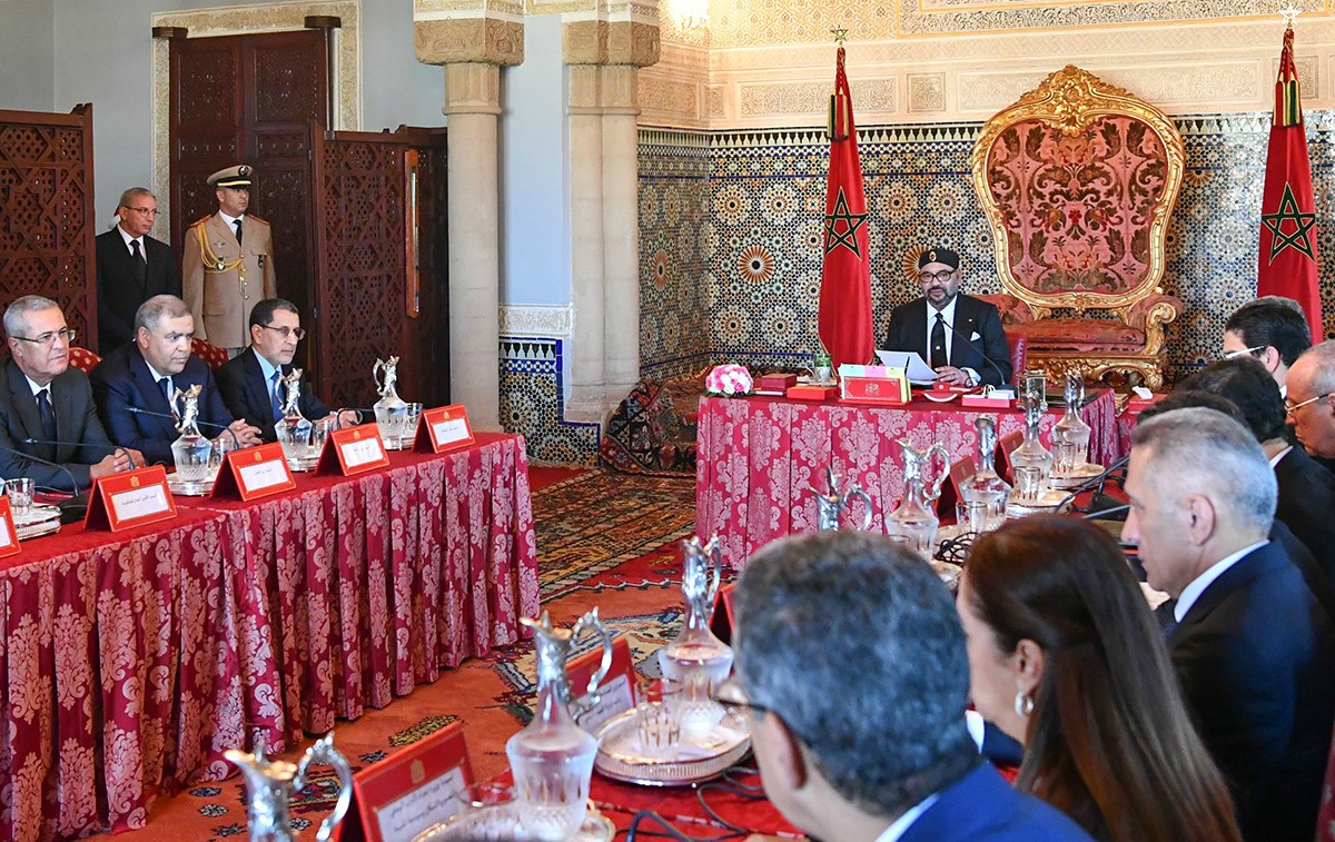 جلالة الملك يترأس مجلسا وزاريا