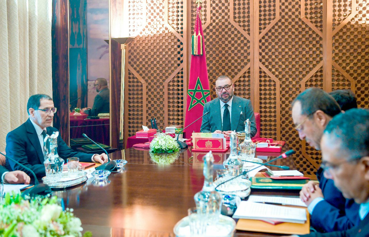 جلالة الملك يترأس جلسة عمل خصصت للبرنامج الأولوي الوطني للتزويد بالماء الشروب ومياه السقي 2020-2027