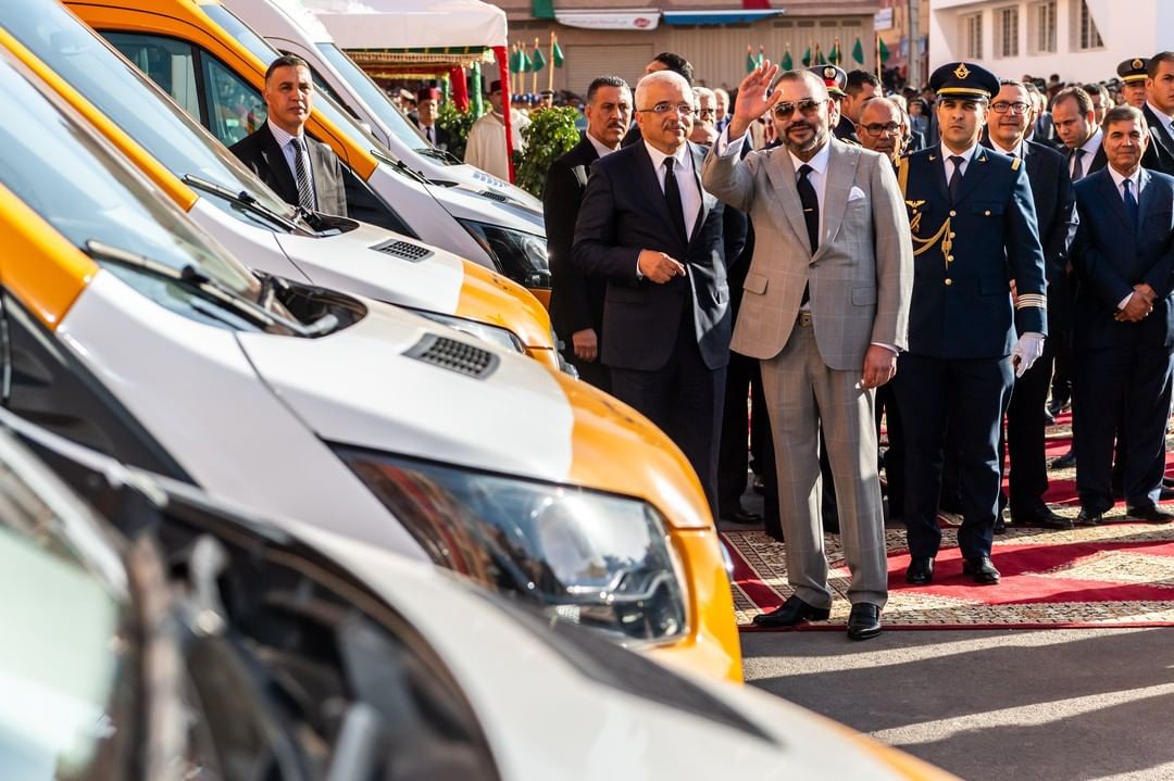 جلالة الملك يشرف على تسليم 28 حافلة للنقل بآيت ملول (عمالة إنزكان -آيت ملول)