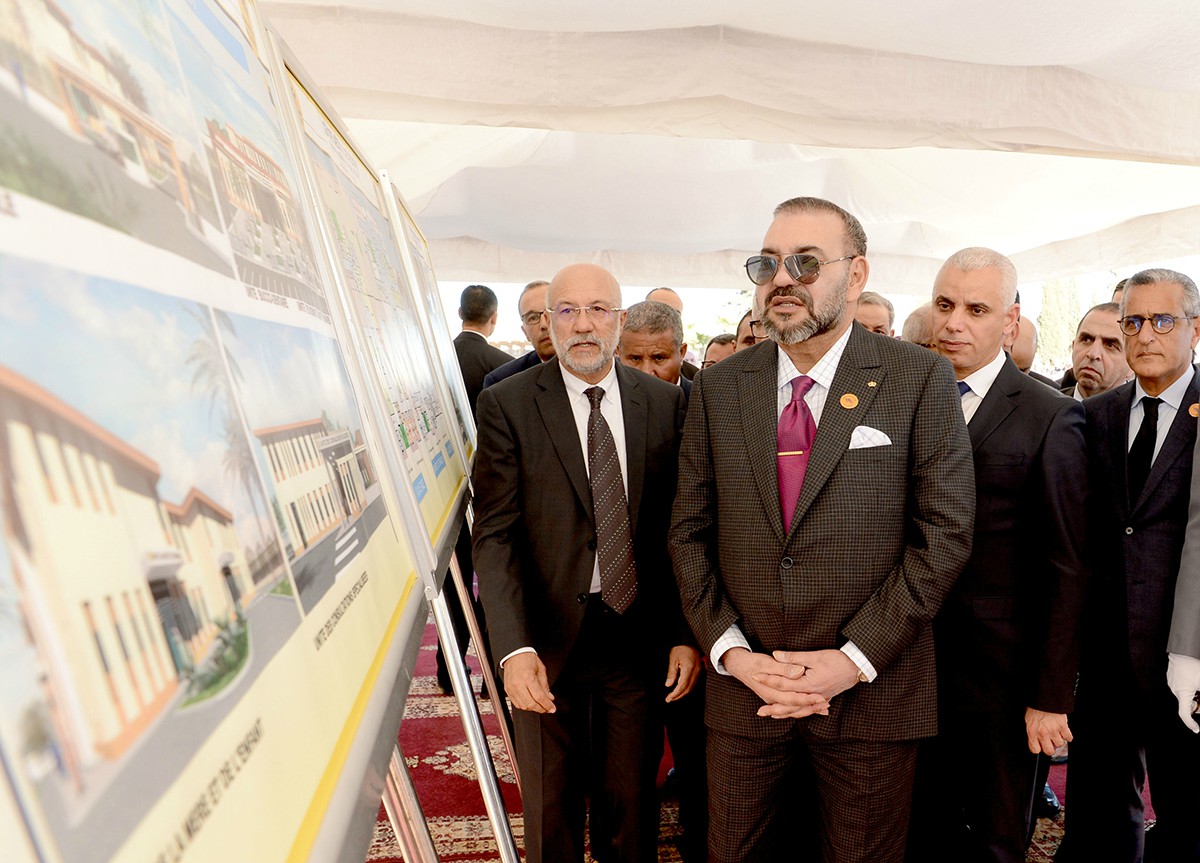 جلالة الملك يعطي انطلاقة أشغال إنجاز “المركز الطبي للقرب -مؤسسة محمد الخامس للتضامن” بحي بنسودة بفاس  
