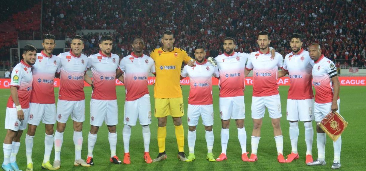 رئيس الوداد يخرج عن القواعد وهذا ماقرره بشأن تخفيض الرواتب …