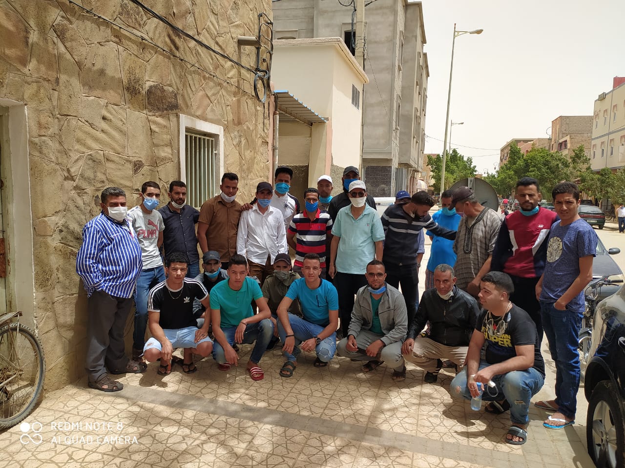الاتحاد الجهوي للحلاقة والتجميل لجهة العيون الساقية الحمراء، ينفذ وقفة احتجاجية أمام مقر الملحقة الإدارية السادسة بالسمارة