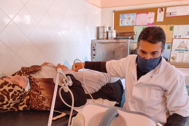 إقليم أزيلال .. تنظيم وحدة طبية متنقلة بالجماعة القروية أنرݣي