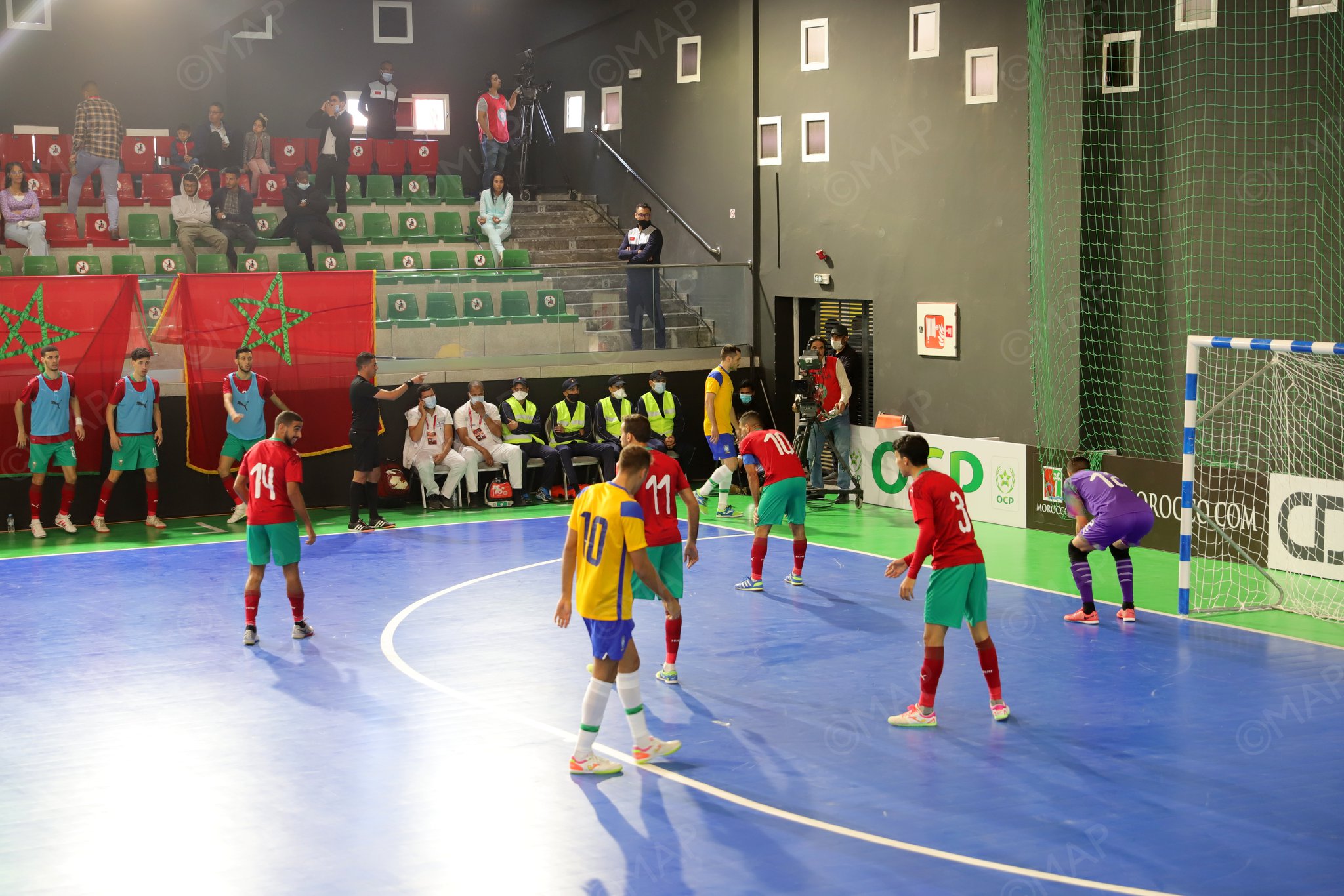 كرة القدم داخل القاعة .. المنتخب المغربي يتعثر أمام نظيره البرازيلي في المباراة الودية الثانية ب ( 2-0)