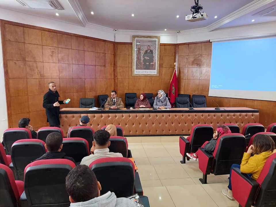 بني ملال .. دورة تكوينية تقارب موضوع تمويل حاملي المشاريع الذاتيين