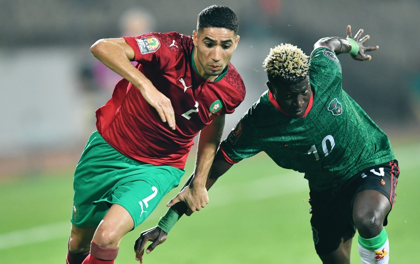 كأس أمم إفريقيا .. الكان تشيد ب”قناص اسمه أشرف”