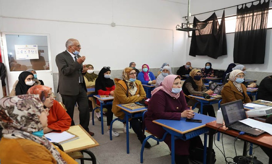 الرحامنة .. خطوات كبيرة في مجال محو الأمية وسط الصناع التقليديين