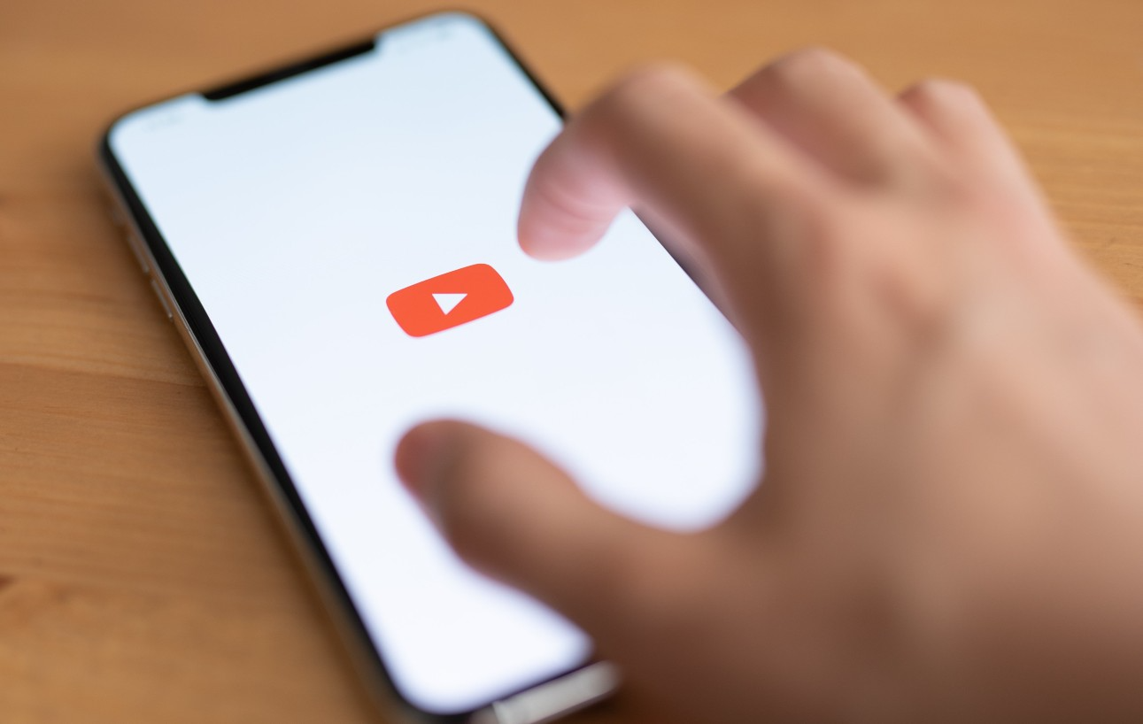 يوتيوب يواجه المنافسة المتزايدة بمنح محفزات للمؤثرين