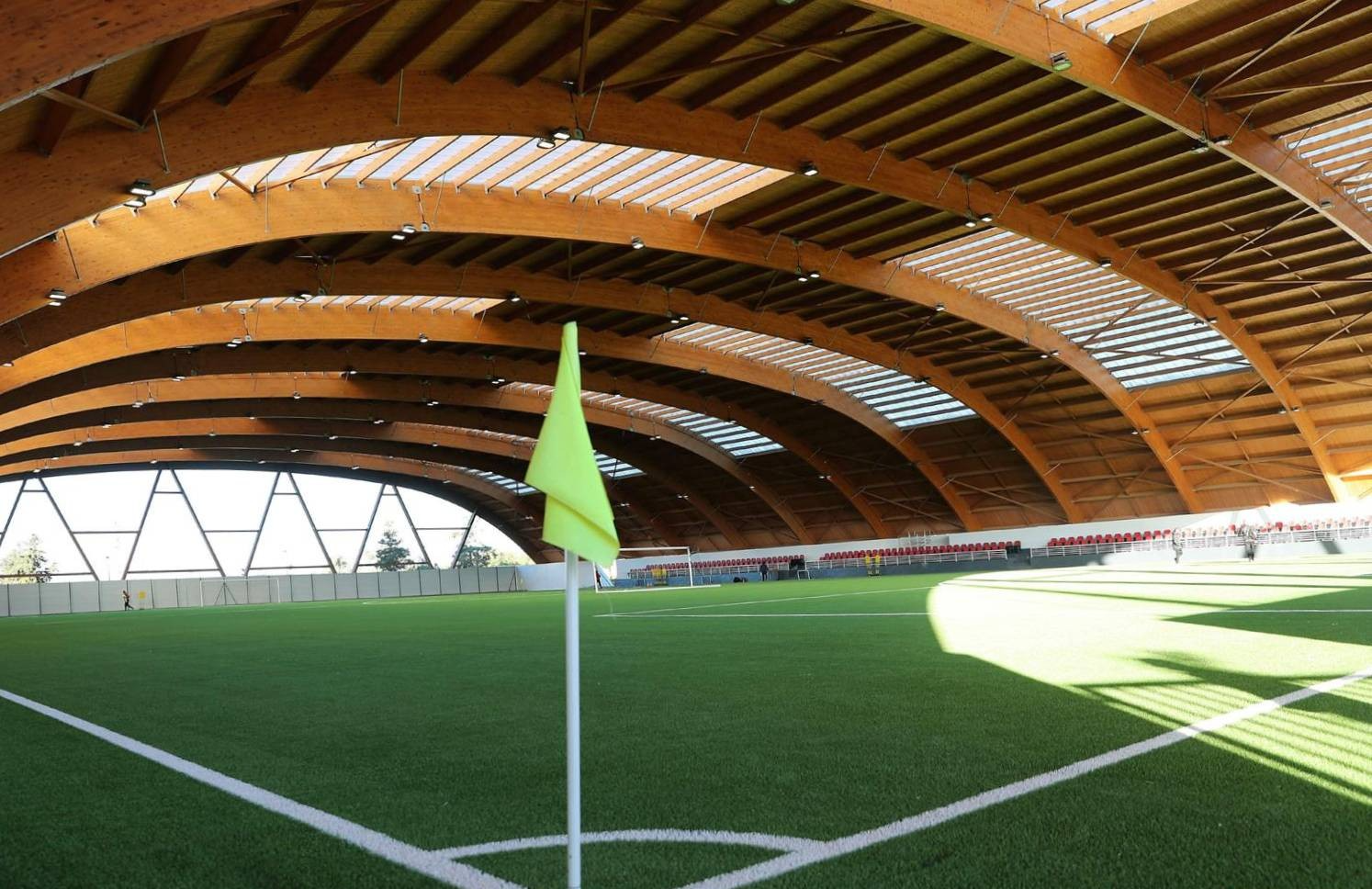 عودة الجماهير إلى الملاعب الرياضية ” خبر زائف ” (وزارة)