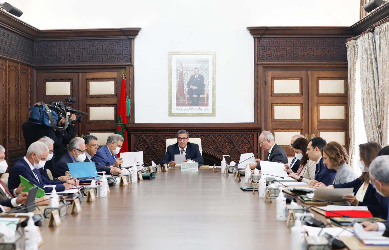 مجلس الحكومة يصادق على مشروع مرسوم يتعلق بتنظيم مهنة وكيل الأسفار