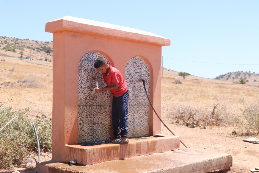 آيت إسحاق .. جهود كبيرة للمبادرة الوطنية للتنمية البشرية لتزويد المناطق الجبلية بالماء الصالح للشرب