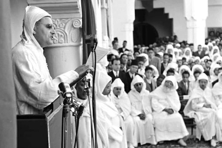الفقيه بن صالح .. ندوة علمية تحت عنوان ” ثورة الملك و الشعب .. بين دروس المواطنة الإيجابية والدفاع عن الثوابت الوطنية ” 