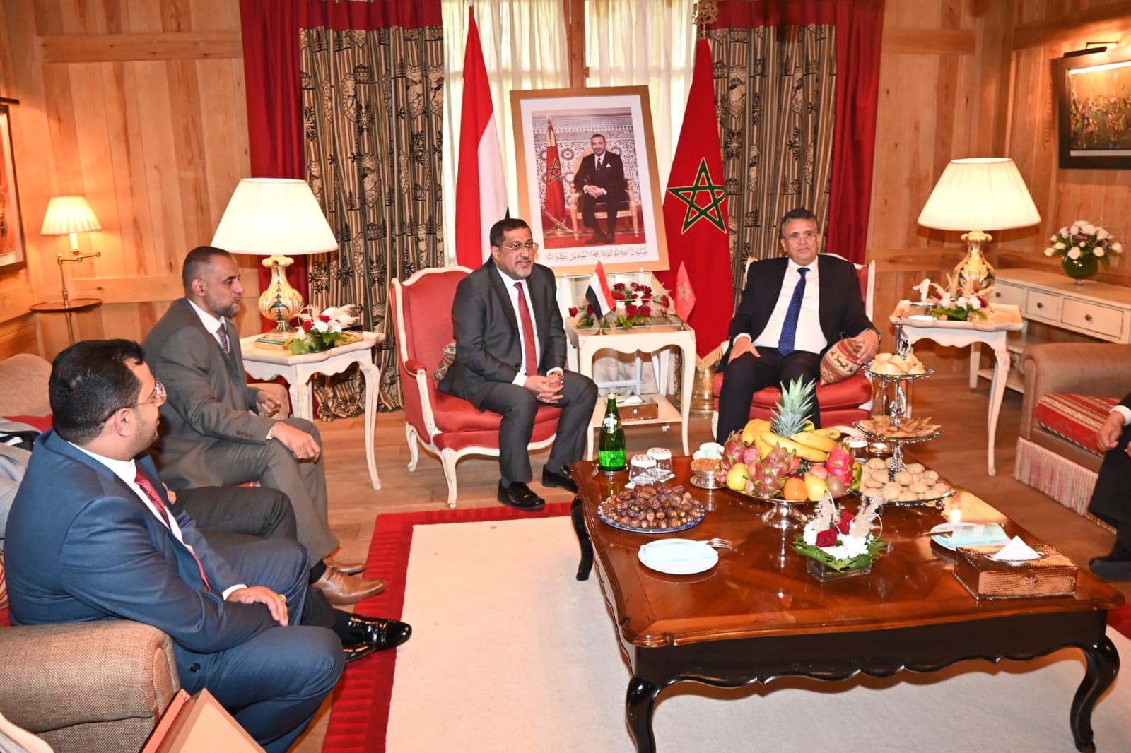 عبد اللطيف وهبي يتباحث بإفران مع عدد من وزراء العدل العرب