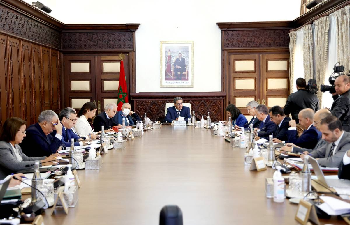 الرباط .. توقيع اتفاقية بشأن تزوّد الصناعيين بالكهرباء من مصادر الطاقة المتجددة